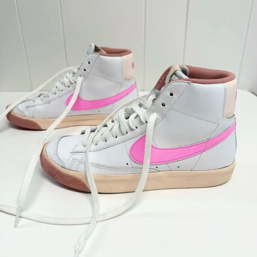 Nike Blazer Mid 77’ Pink spell White Size 6 Youth